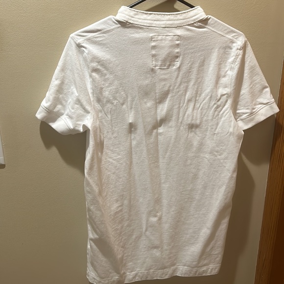 Hollister Shirt - Picture 2 of 4